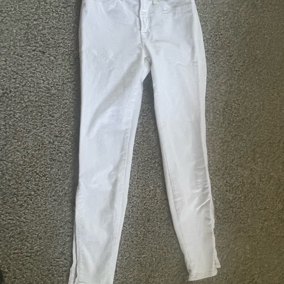 J Brand mid-rise skinny leg jeans with zippers at anklets, white color, size 27 - Picture 5 of 6